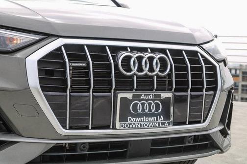 2022 Audi Q3 45 S line Premium