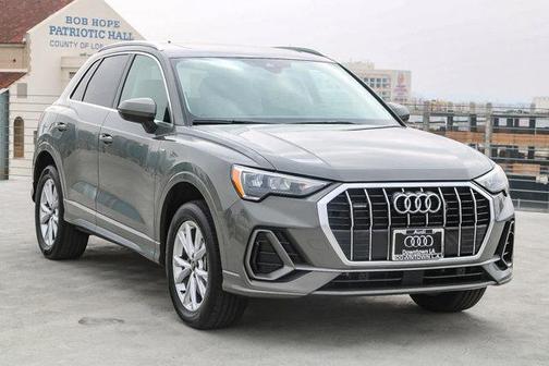 2022 Audi Q3 45 S line Premium