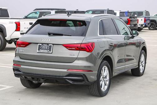2022 Audi Q3 45 S line Premium