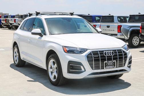 2022 Audi Q5 40 Premium