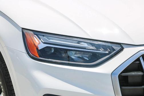 2022 Audi Q5 40 Premium