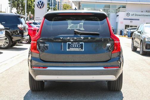 2022 Volvo XC90 Recharge Plug-In Hybrid T8 Inscription Expression Extended Range 7P