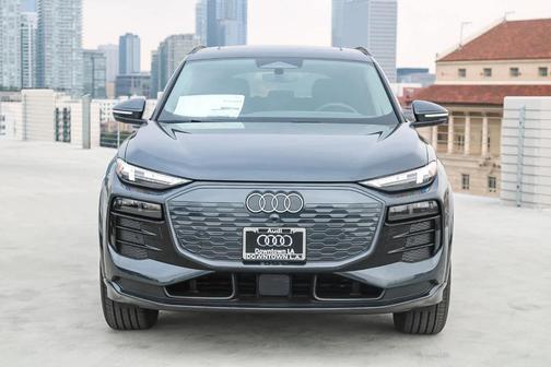 2025 Audi Q6 e-tron Premium