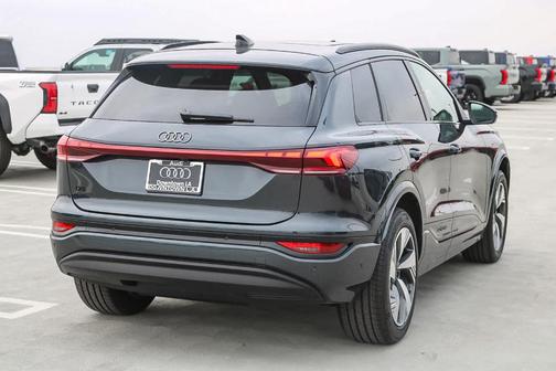 2025 Audi Q6 e-tron Premium