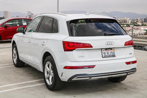 2024 Audi Q5 40 Premium
