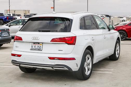2024 Audi Q5 40 Premium