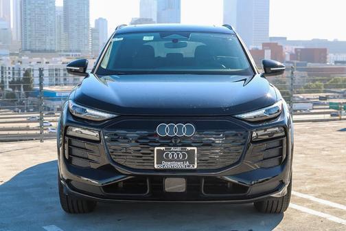 2025 Audi Q6 e-tron Premium