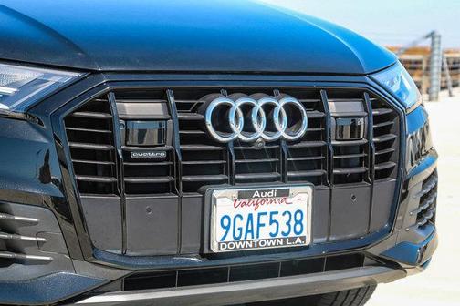 2023 Audi Q7 55 Premium Plus