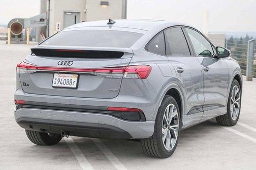 2025 Audi Q4 e-tron 55 quattro Premium
