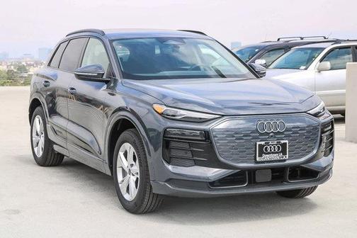 2025 Audi Q6 e-tron Premium