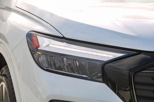 2025 Audi Q4 e-tron 55 quattro Premium