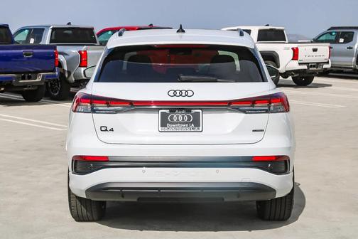 2025 Audi Q4 e-tron 55 quattro Premium
