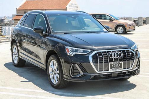 2022 Audi Q3 45 S line Premium Plus