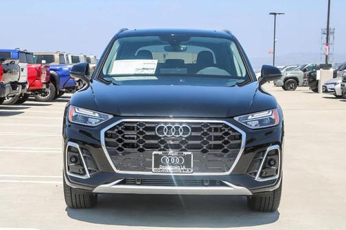 2025 Audi Q5 55 S line quattro Premium
