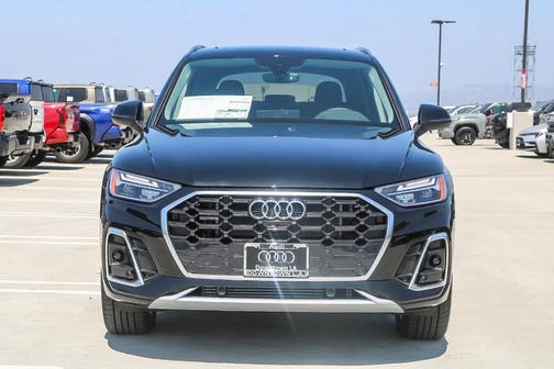 2025 Audi Q5 55 S line quattro Premium