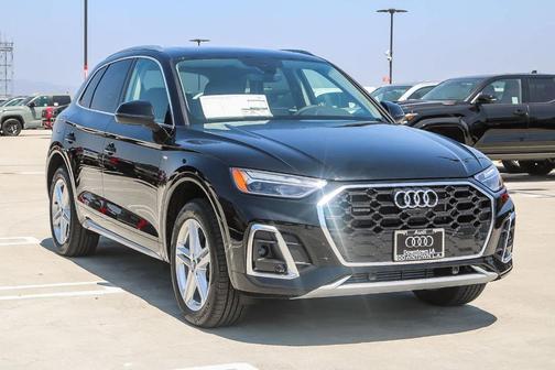 2025 Audi Q5 55 S line quattro Premium