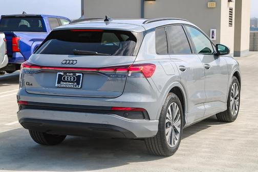 2025 Audi Q4 e-tron 45 Premium