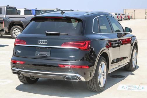 2025 Audi Q5 55 S line quattro Premium