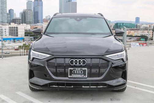 2022 Audi e-tron Premium