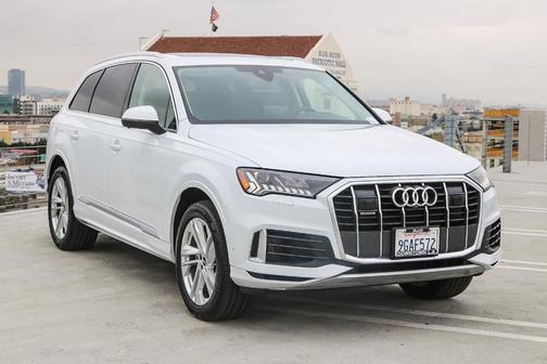 2023 Audi Q7 55 Premium Plus