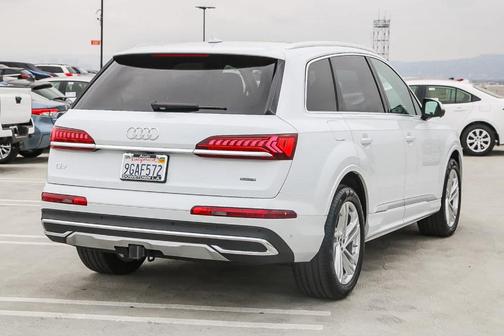 2023 Audi Q7 55 Premium Plus