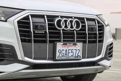 2023 Audi Q7 55 Premium Plus