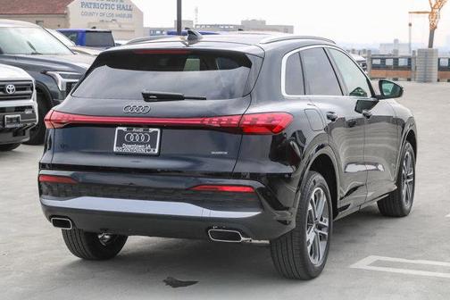 2025 Audi Q5 2.0T quattro Premium