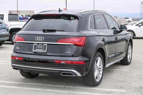 2025 Audi Q5 55 S line quattro Premium