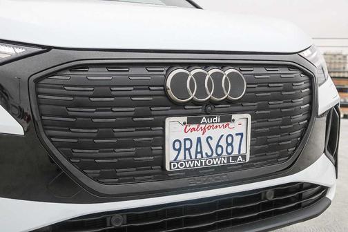 2024 Audi Q4 e-tron 55 quattro Premium