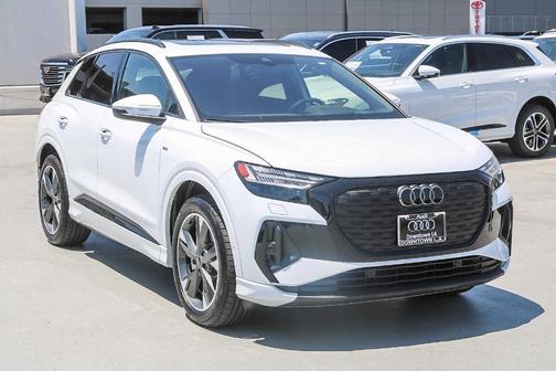 2024 Audi Q4 e-tron 55 quattro Premium