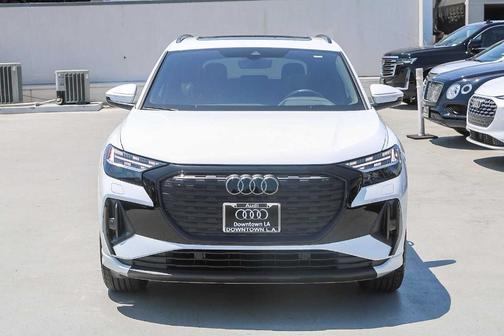 2024 Audi Q4 e-tron 55 quattro Premium