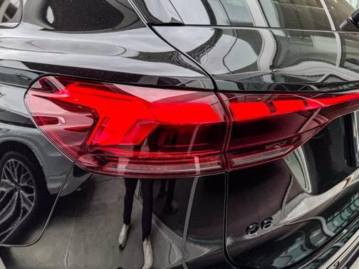 2025 Audi Q6 e-tron Premium
