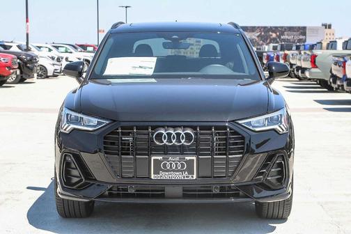 2025 Audi Q3 45 S line Premium