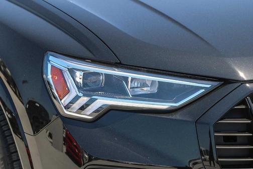 2025 Audi Q3 45 S line Premium