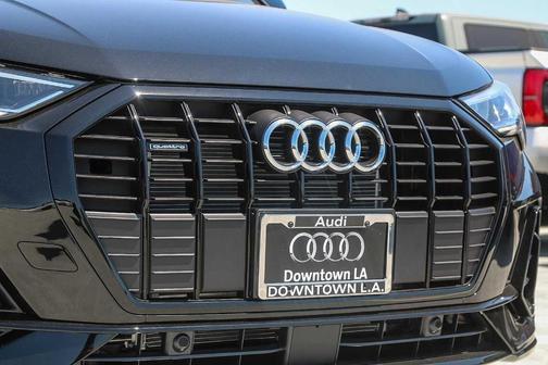 2025 Audi Q3 45 S line Premium