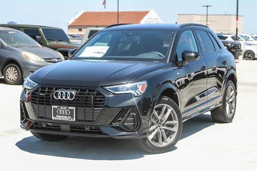 2025 Audi Q3 45 S line Premium