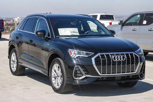 2025 Audi Q3 45 S line Premium