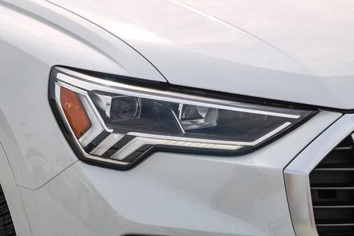 2024 Audi Q3 45 S line Premium