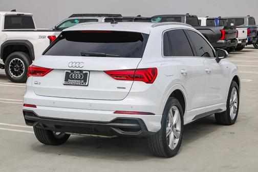 2024 Audi Q3 45 S line Premium