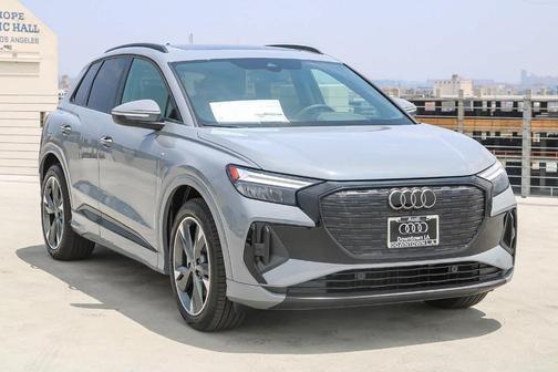 2025 Audi Q4 e-tron 55 quattro Premium