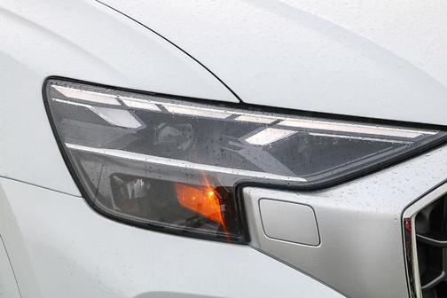 2025 Audi SQ8 4.0T quattro Premium Plus