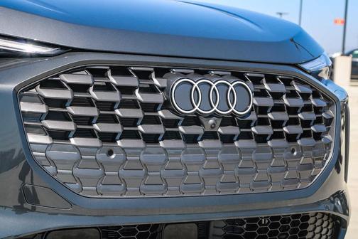 2025 Audi Q5 2.0T quattro Premium