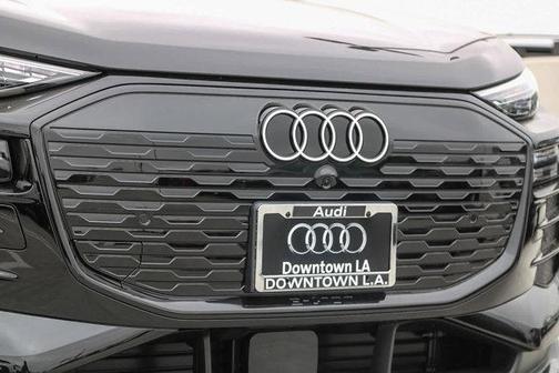 2025 Audi Q6 e-tron Premium