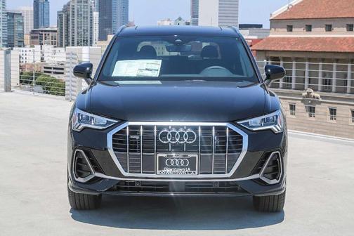 2025 Audi Q3 45 S line Premium