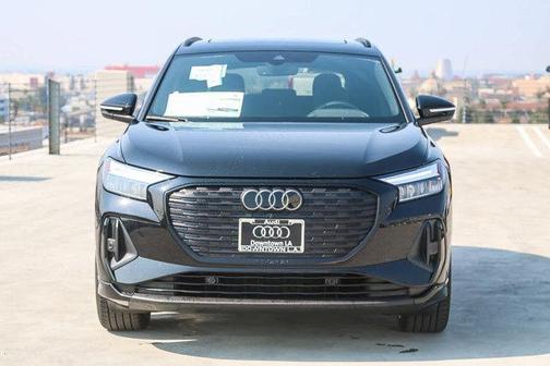 2025 Audi Q4 e-tron 55 quattro Premium
