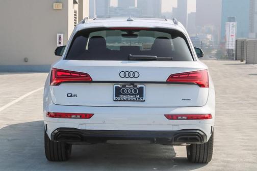 2025 Audi Q5 55 S line quattro Premium