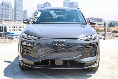 2025 Audi Q6 e-tron Premium