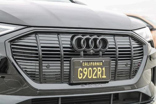 2022 Audi e-tron Premium