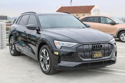 2022 Audi e-tron Premium