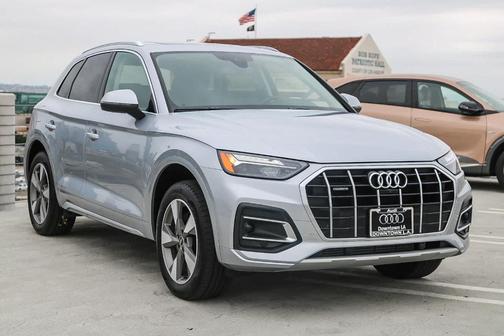 2022 Audi Q5 40 Premium Plus